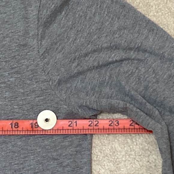 Preloved Virgin Atlantic Men's Oversized Grey Marl Long Sleeve T-Shirt Size UK L - Picture 9 of 10